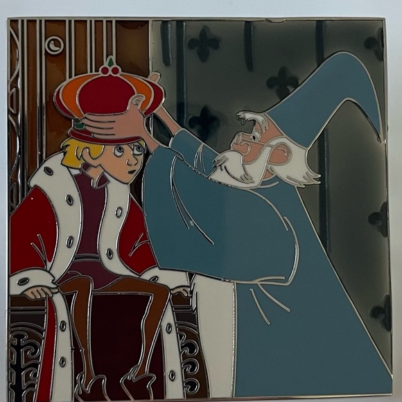 Disney Sword in the Stone Pin - NEW - King Arthur and Merlin - Picture 2 of 4